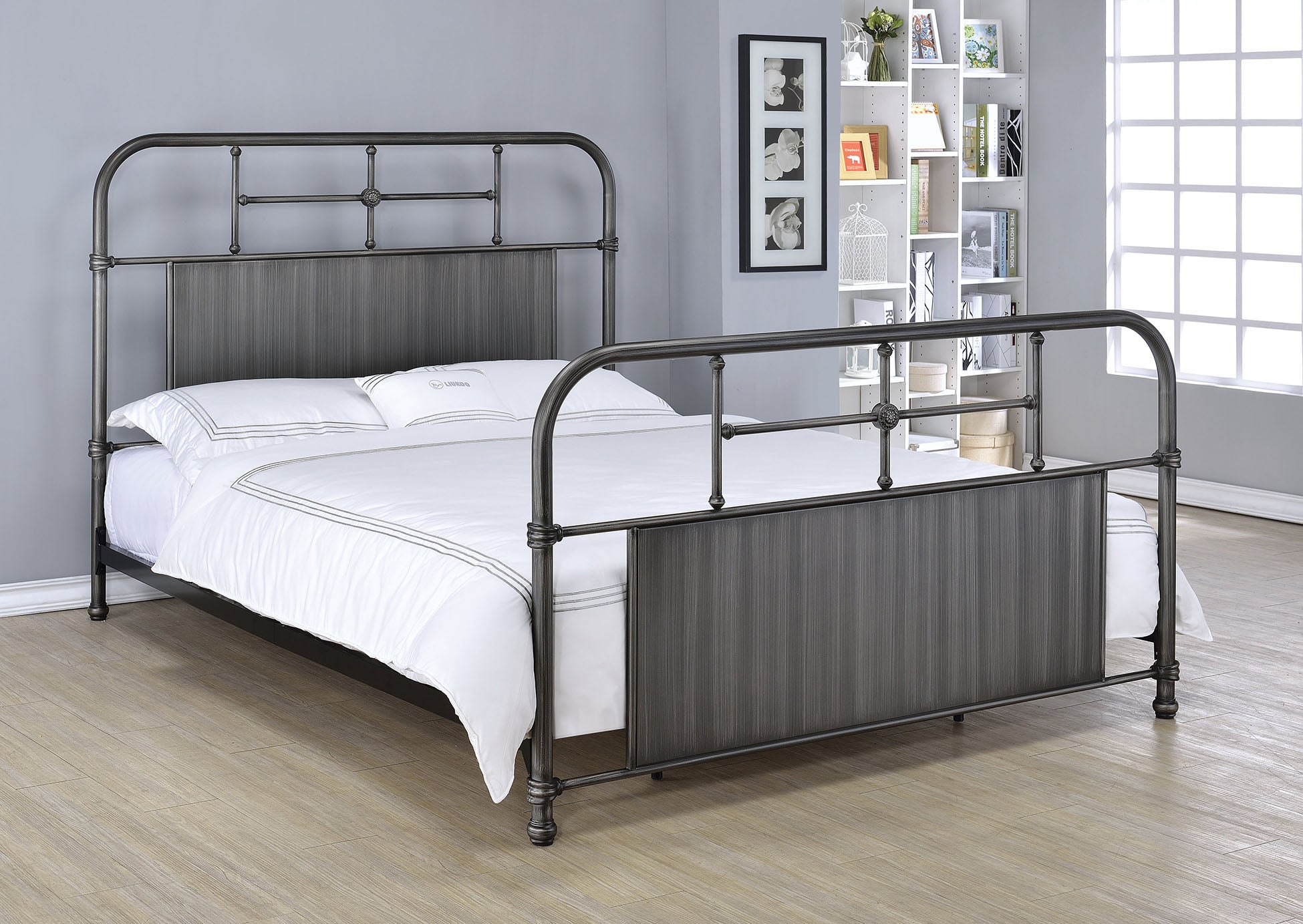 Full Bed, Antique Black - Metal Antique Black