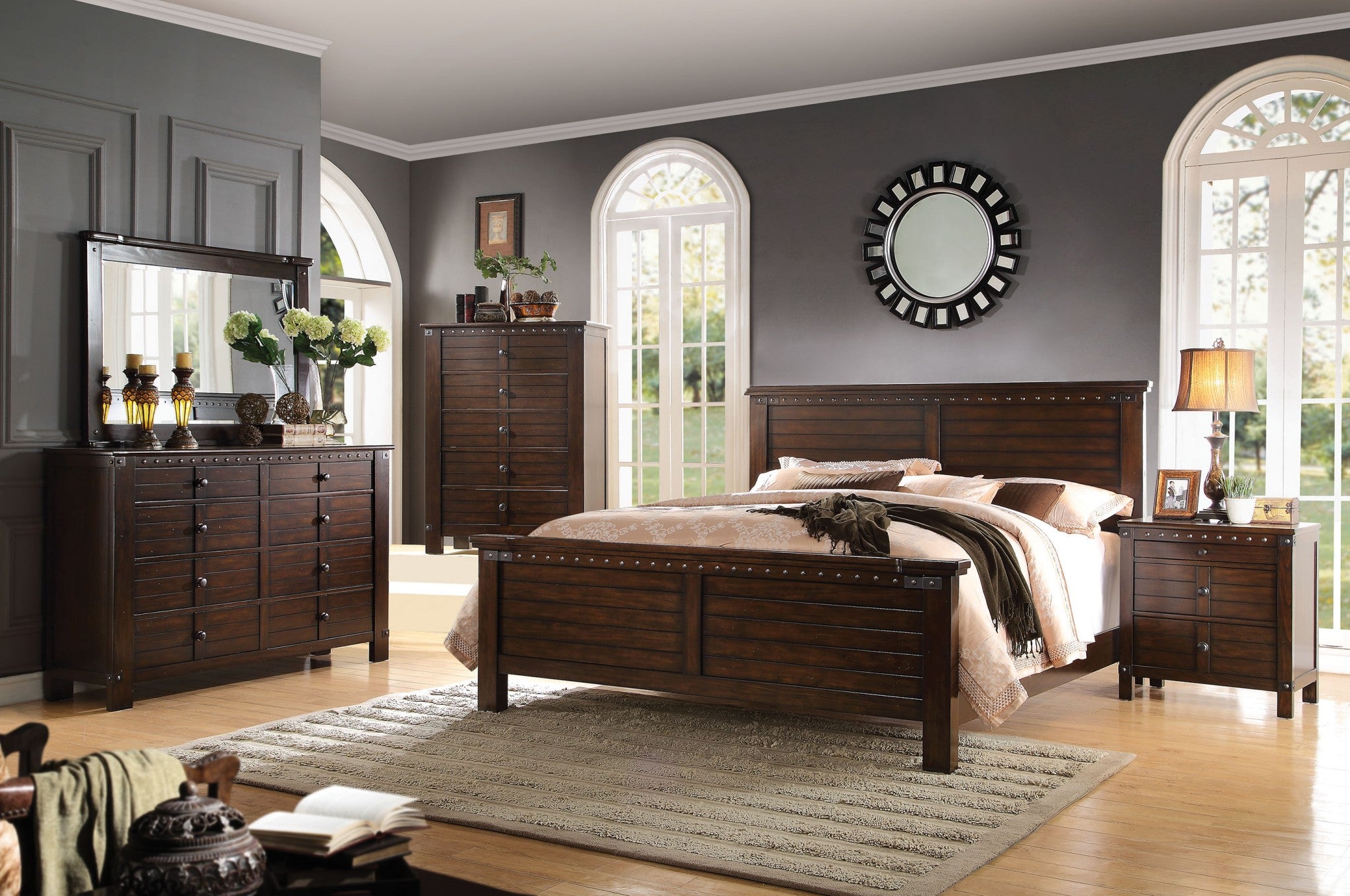 Queen Bed, Espresso - Pine Espresso