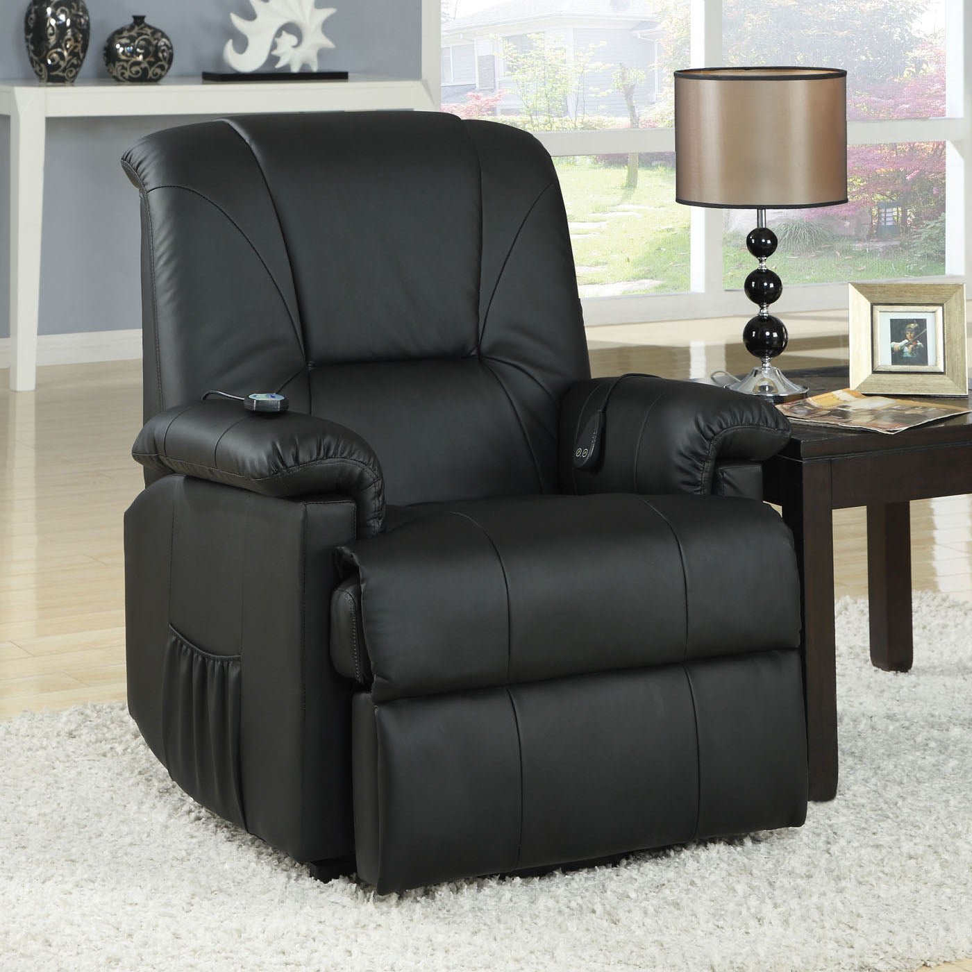 32' X 33' X 40' Brown Pu Recliner With Power Lift And Massage